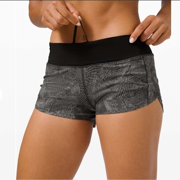 Lululemon Speed Up Short *2.5" Velocity Mesh Island Mist Black - Picture 3 of 15